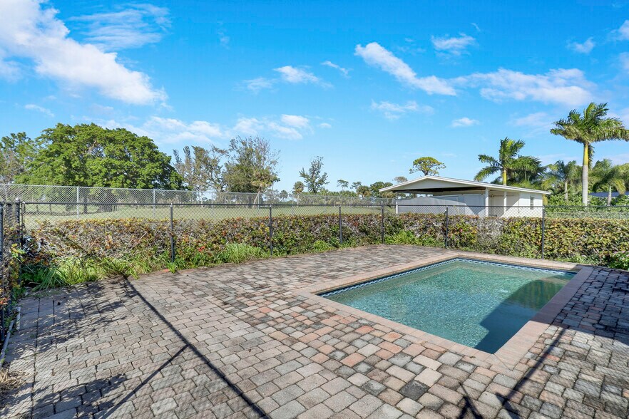 More Photos Of 2767 SE Normand St, Stuart Apartments For Sale