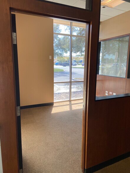 More Photos Of 1477 E Osceola Pky, Kissimmee Bank For Lease