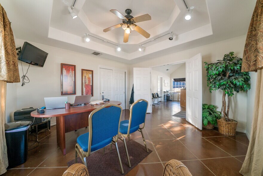 More Photos Of 145 Quail Run, San Marcos Self Storage For Sale