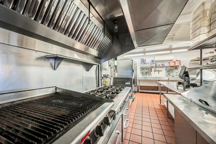 More Photos Of , Brookfield Unknown For Sale