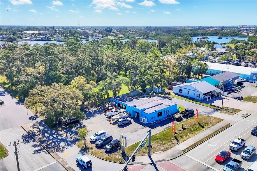 More Photos Of 101 Tamiami Trl S, Nokomis General Retail For Sale