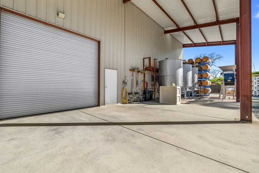 More Photos Of 6781 Tower, Somerset Winery Vineyard For Sale