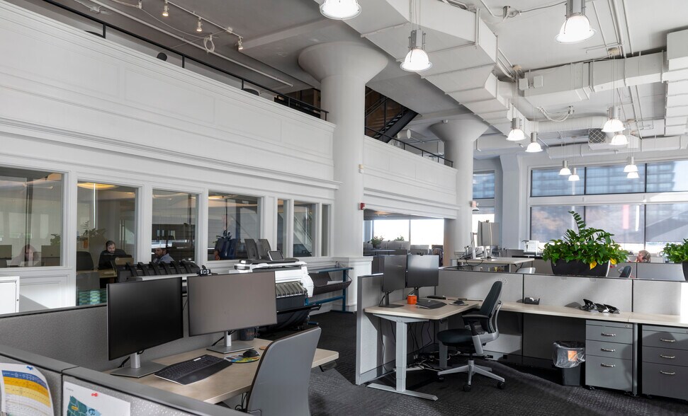 More Photos Of 416-422 Admiral Blvd, Kansas City Office For Sale