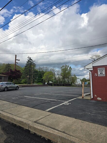 More Photos Of 5A High St, Matawan Specialty For Sale