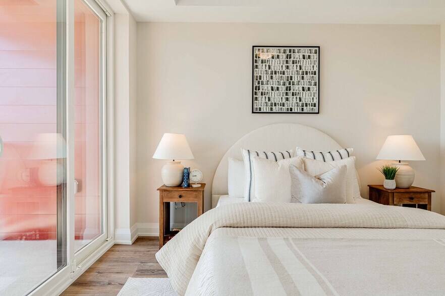 More Photos Of 600 Sunningdale Rd E, London Apartments For Lease