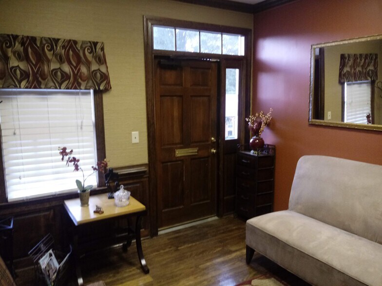 More Photos Of 130 N Mcdowell St, Charlotte Office For Sale