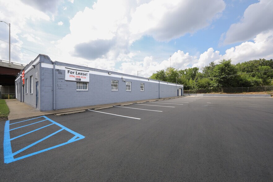 More Photos Of 717 Creek Rd, Bellmawr Manufacturing For Lease