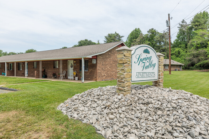 Primary Photo Of 100 S Kirkland Ave, Elkin Apartments For Sale