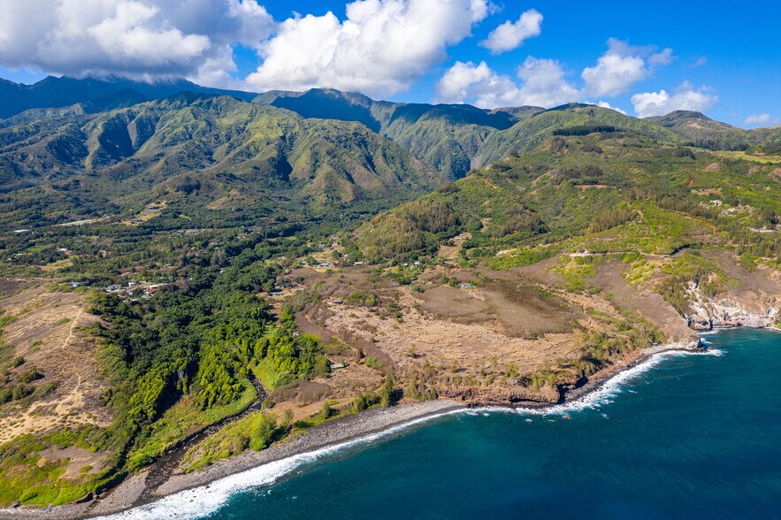 More Photos Of 0 Kahekili Hwy, Wailuku Land For Sale