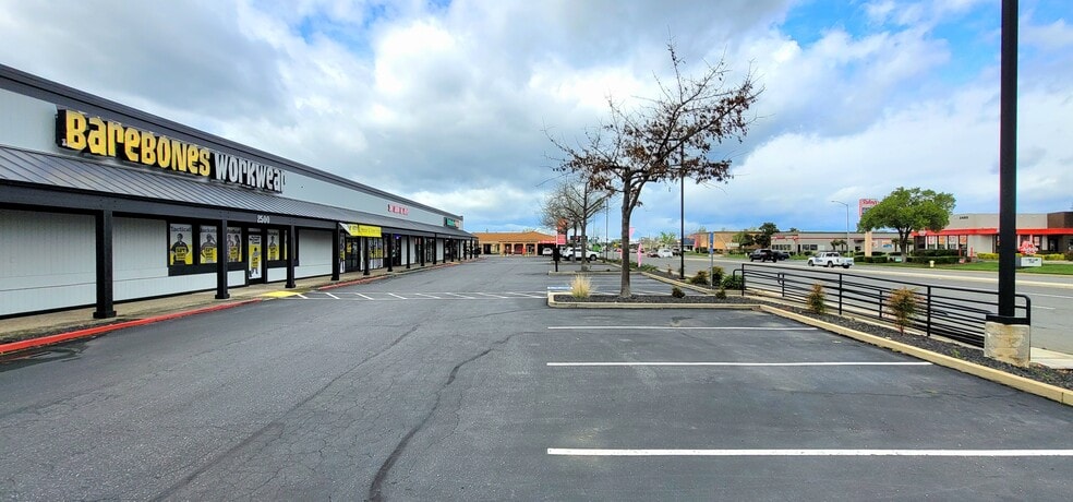 More Photos Of 2500 Zanella Way, Chico Storefront Retail Office For Lease