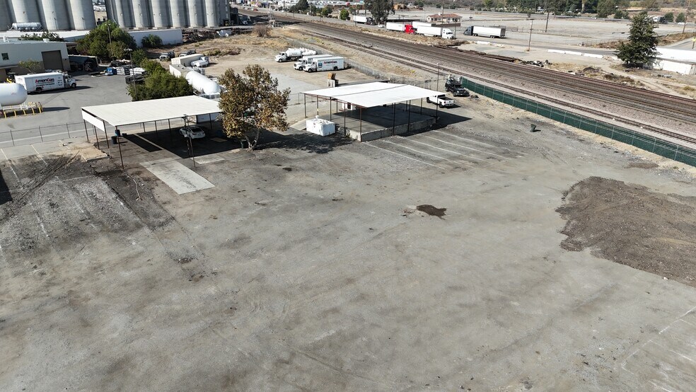 More Photos Of 19800 Cajon blvd, San Bernardino Land For Lease