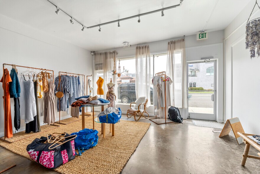 More Photos Of 1213-1223 S Pacific Coast Hwy, Redondo Beach Storefront For Sale