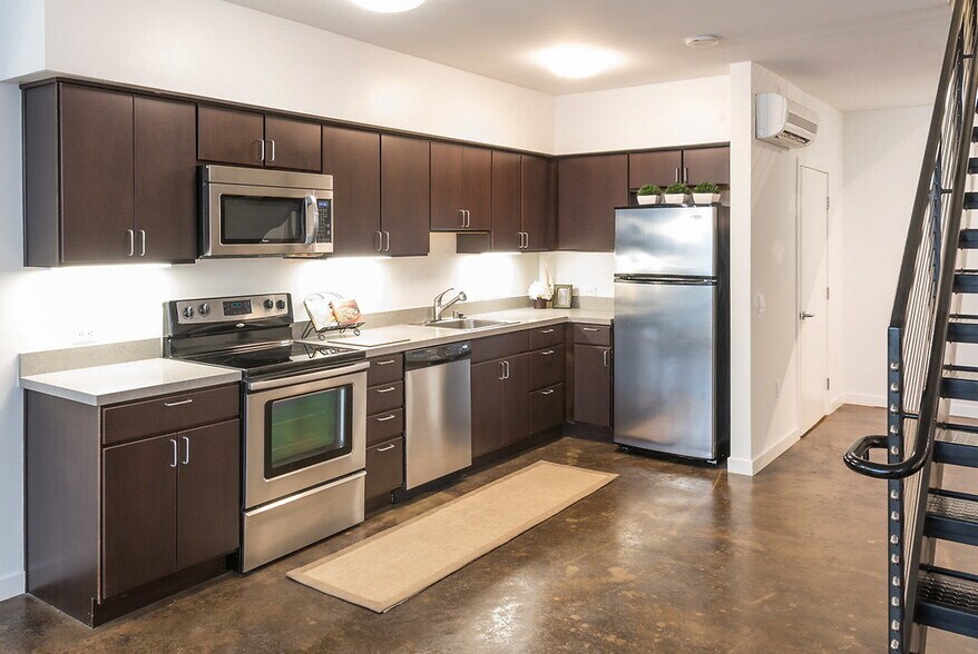 More Photos Of 100 Grand Ave, Oakland Apartments For Lease