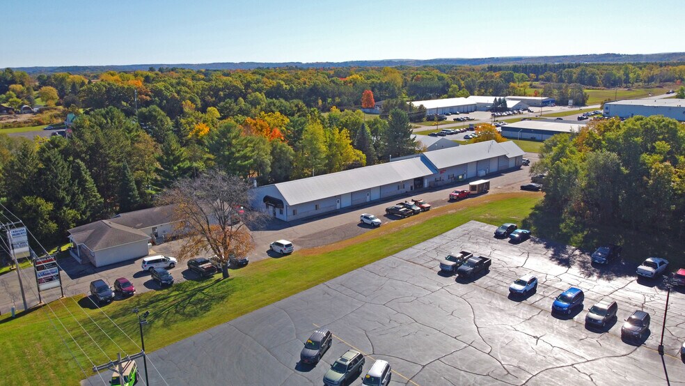 More Photos Of 2560 E Main St, Reedsburg Flex For Lease