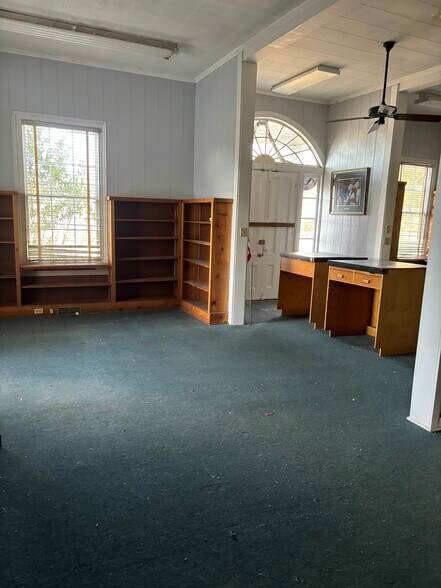 More Photos Of 205 Harry C Raysor Dr, Saint Matthews Office For Sale