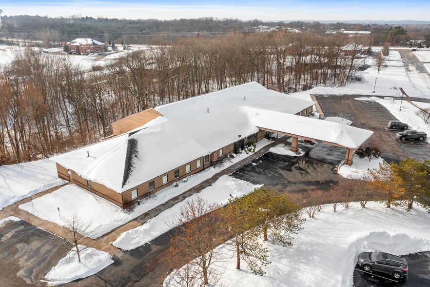 More Photos Of 3322 Beltline Ct NE, Grand Rapids Medical For Lease