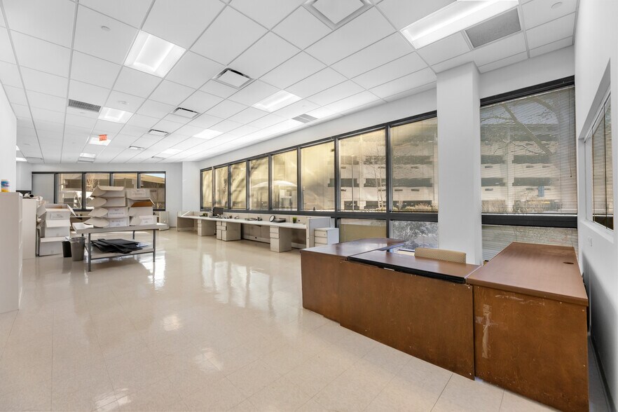 More Photos Of 500 Frank W Burr Blvd, Teaneck Office For Lease
