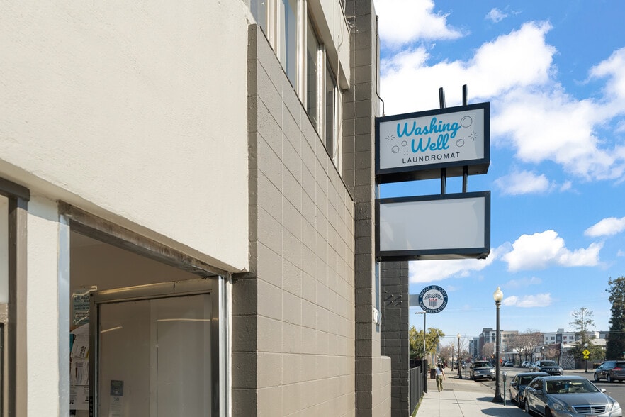 More Photos Of 1728 Broadway St, Redwood City Apartments For Sale