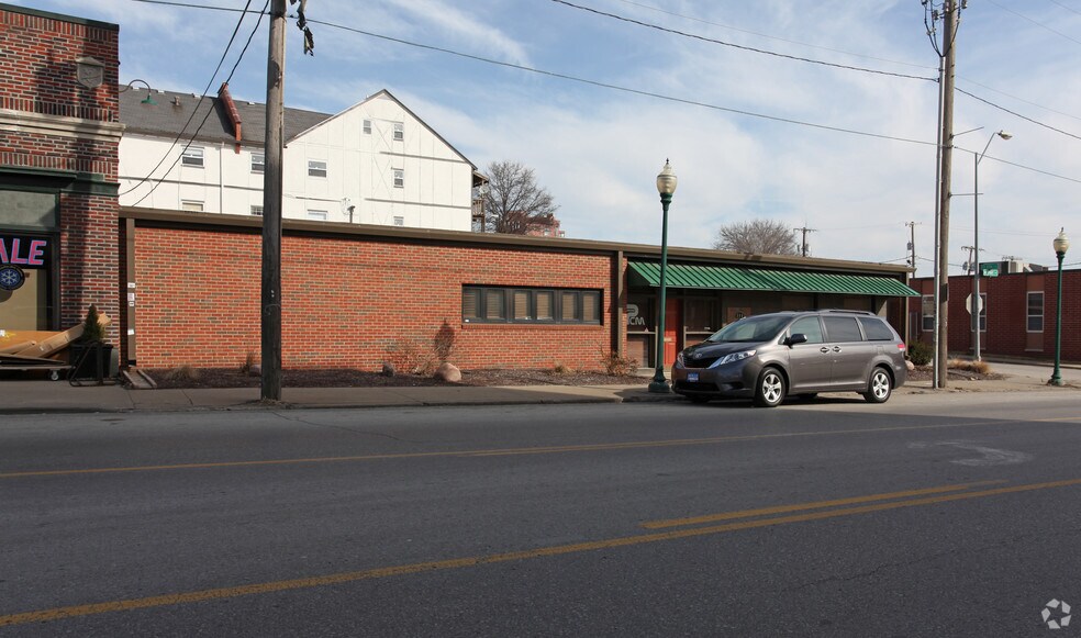 More Photos Of 800 Westport Rd, Kansas City Office Residential For Sale