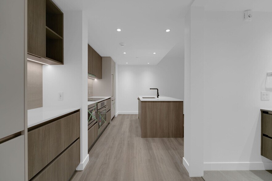 More Photos Of 509 Clarke Rd, Coquitlam Apartments For Sale