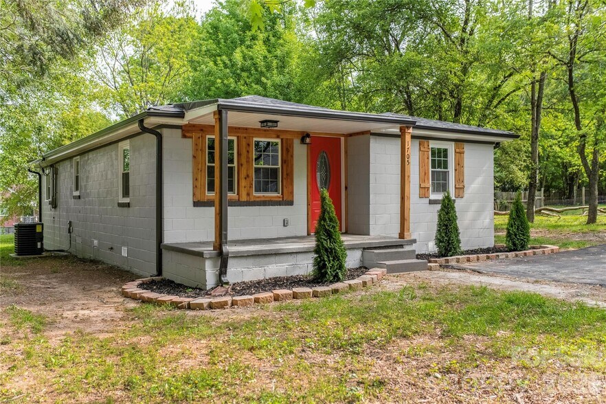 More Photos Of , Statesville Specialty For Sale