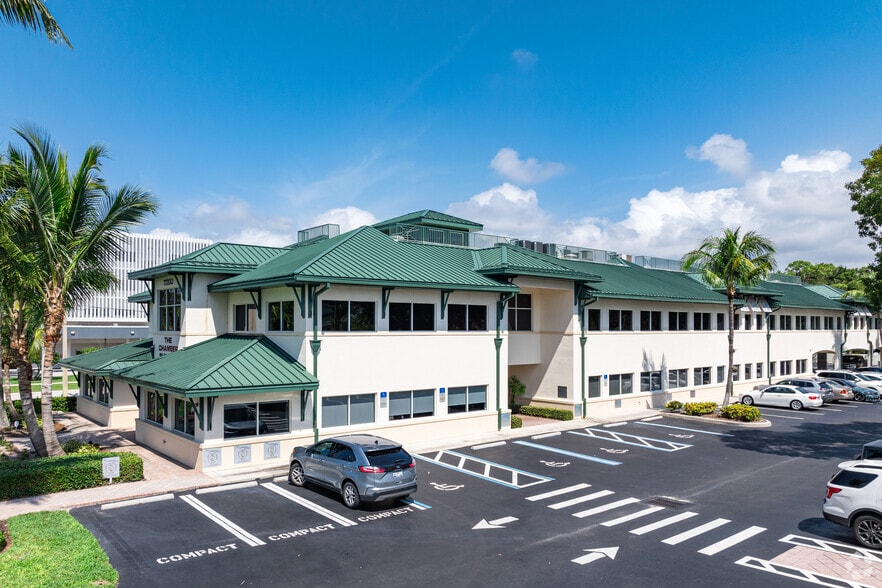 More Photos Of 2390 Tamiami Trl N, Naples Medical For Lease