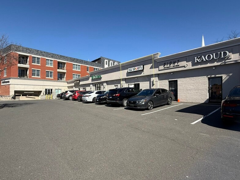 More Photos Of 15 S Main St, West Hartford Restaurant For Lease