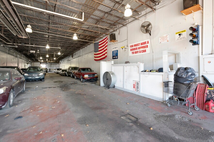 More Photos Of 1905 Brentwood Rd NE, Washington Warehouse For Lease