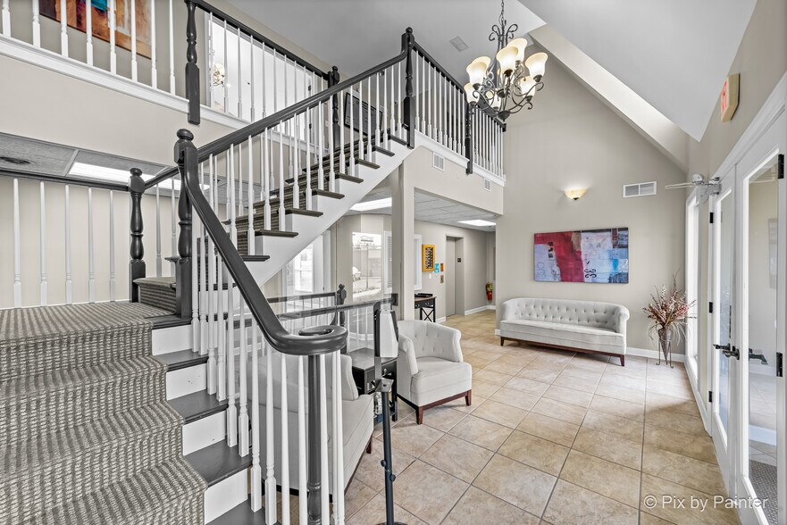 More Photos Of 1060 E Lake St, Hanover Park Office For Sale