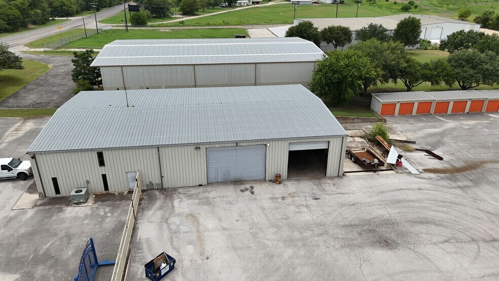 More Photos Of 1974 US Hwy 90, Seguin Self Storage For Lease