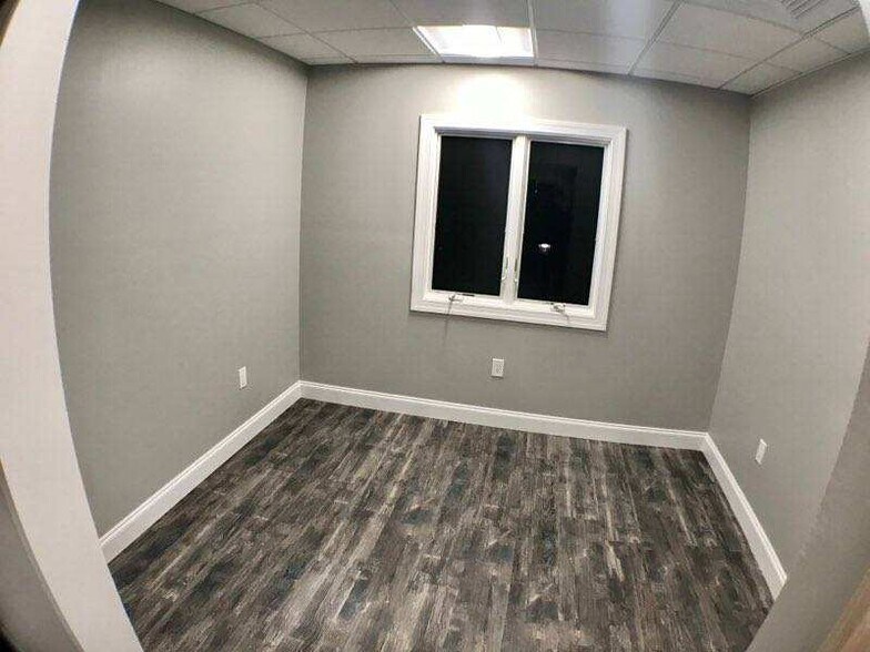 More Photos Of 190 Pulaski Ave, Sayreville Medical For Lease