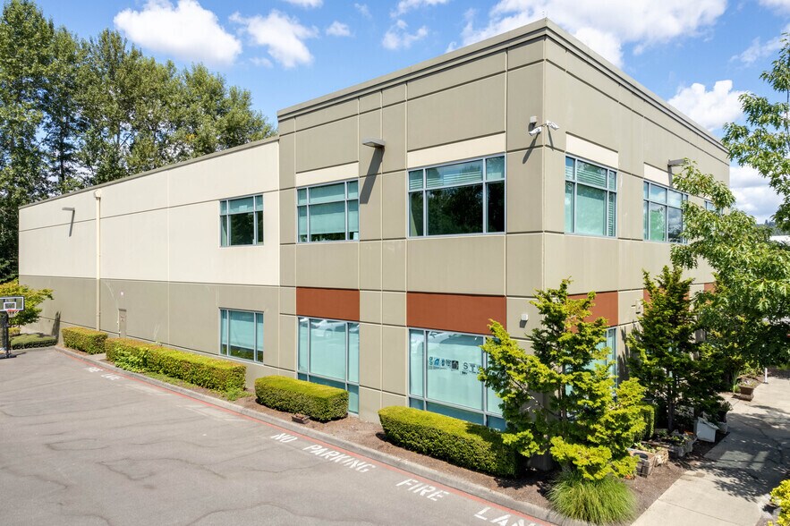 More Photos Of 720 SW 34th St, Renton Warehouse For Lease