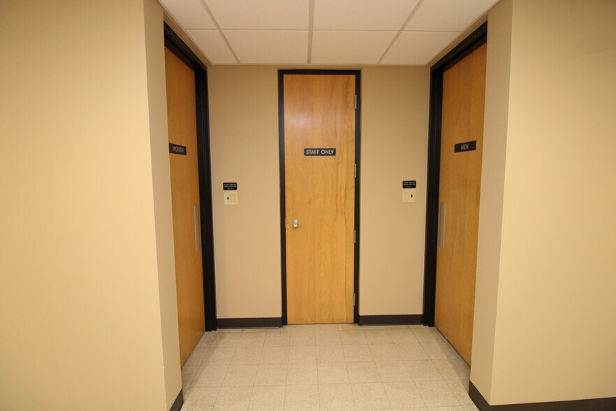 More Photos Of 100 E 3rd St, Galva Office For Sale