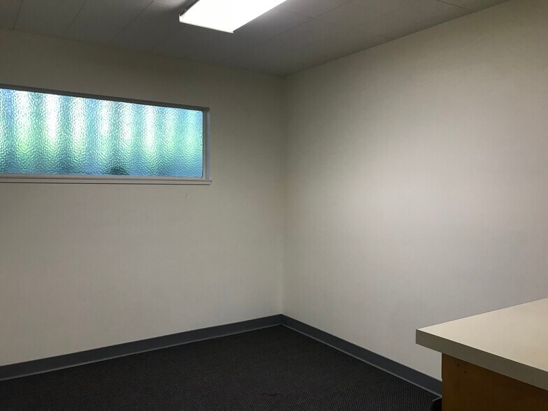 More Photos Of 250-270 E 7th St, Upland Medical For Lease