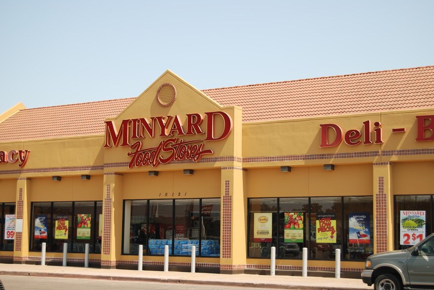 Primary Photo Of 10121 Lake June Rd, Dallas Unknown For Lease