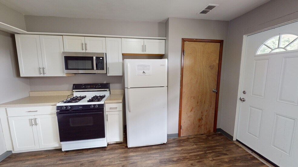 More Photos Of 3098 Woodland Rd, Ambridge Multifamily For Sale