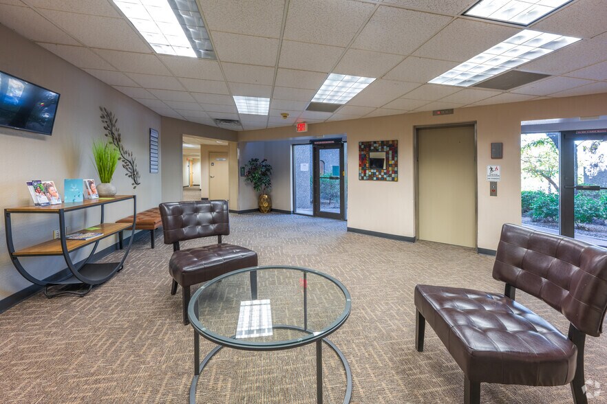 More Photos Of 2340 Alamo Ave SE, Albuquerque Coworking Space