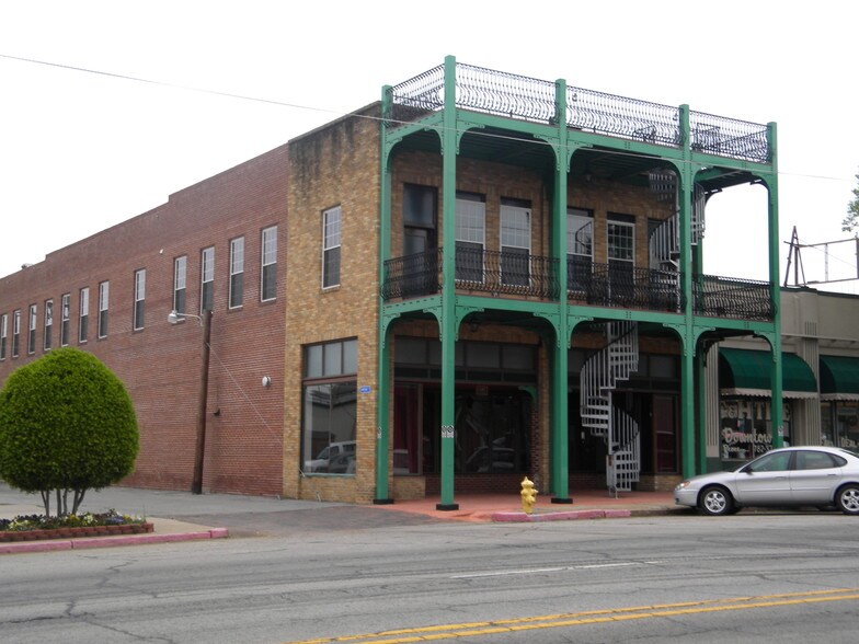 More Photos Of 1115 Garrison Ave, Fort Smith Office For Lease