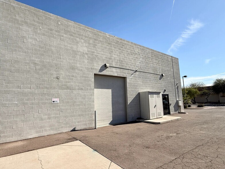 More Photos Of 398 S Arizona Ave, Chandler Freestanding For Lease