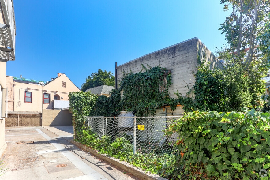 More Photos Of 233-235 Baldwin Ave, San Mateo Storefront For Lease