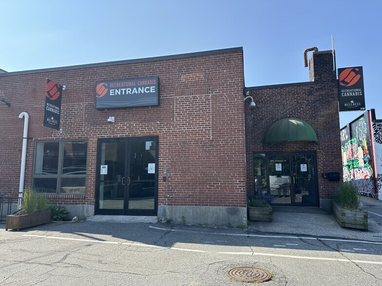 More Photos Of 685 Congress St, Portland Restaurant For Lease