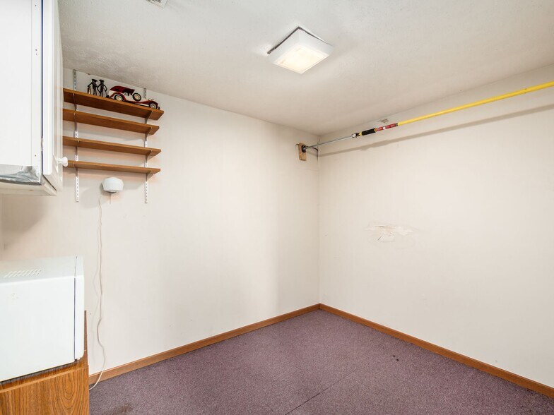 More Photos Of 31 S Ludlow Rd, Urbana Auto Repair For Sale