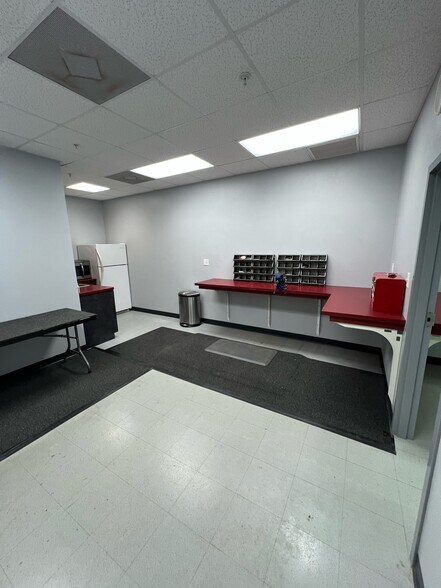 More Photos Of 7270 114th Ave, Largo Distribution For Sale