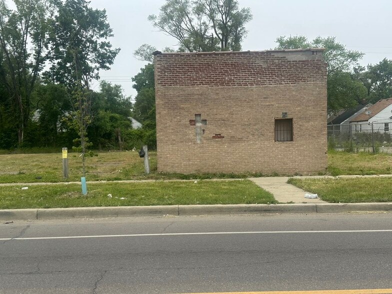 More Photos Of 14738 Joy rd, Detroit Freestanding For Sale