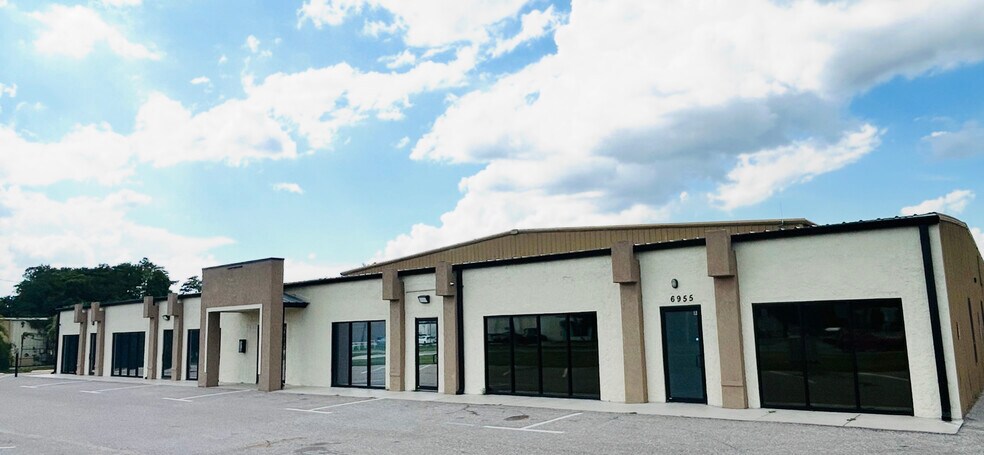 Primary Photo Of 6955-6973 Hanging Moss Rd, Orlando Warehouse For Lease