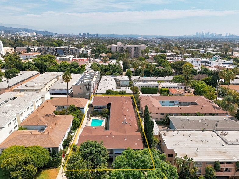 More Photos Of 1218 N Laurel Ave, West Hollywood Apartments For Sale