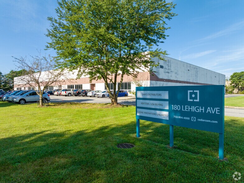 More Photos Of 180 Lehigh Ave, Lakewood Warehouse For Lease