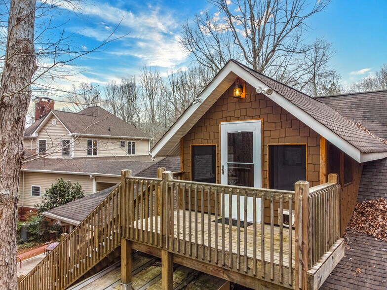 More Photos Of 734 Fincher Rd, Covington Flex For Sale