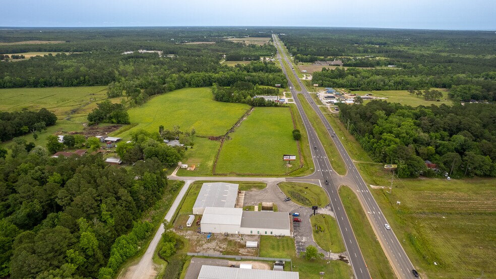More Photos Of 6260 Ocean Hwy W, Ocean Isle Beach Showroom For Sale