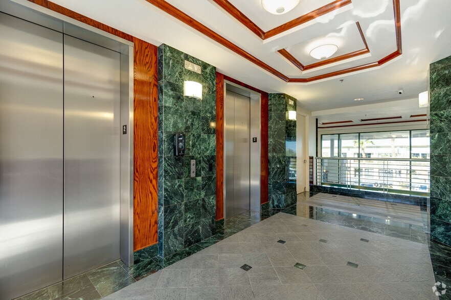 More Photos Of 2470 St Rose Pky, Henderson Unknown For Lease